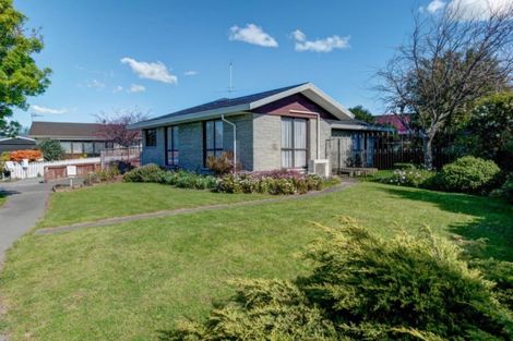 Photo of property in 14 Mchaffies Place, Wainoni, Christchurch, 8061