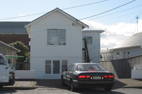 Photo of property in 55 Endeavour Street, Lyall Bay, Wellington, 6022