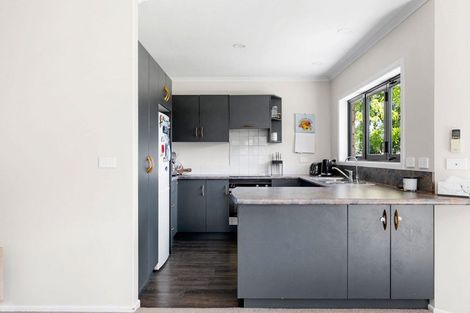 Photo of property in 33 Moore Street, Leamington, Cambridge, 3432