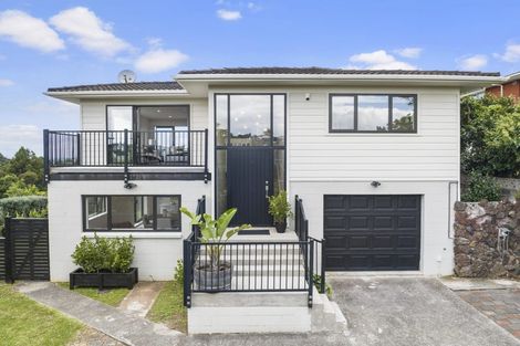 Photo of property in 15 Mcdowell Crescent, Hillcrest, Auckland, 0627