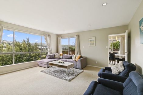 Photo of property in 12 Mcmahon Way, Paparangi, Wellington, 6037