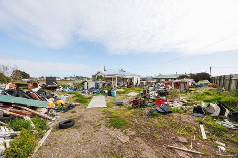 Photo of property in 40 Avenue Road, Foxton, 4814