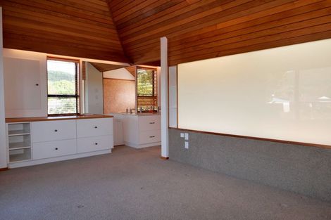 Photo of property in 10 Edgewater Street, Waikanae, 5036