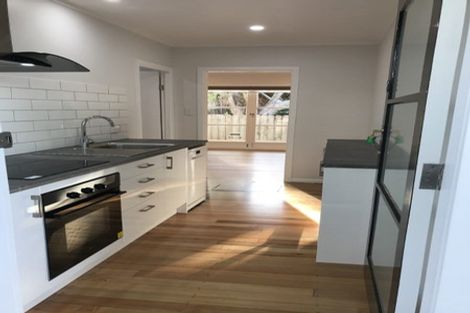 Photo of property in 2/4 Sydney Street, Hauraki, Auckland, 0622