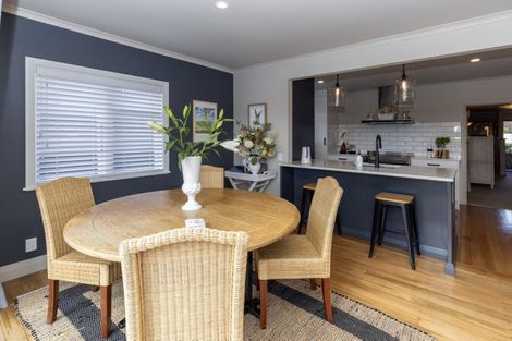 Photo of property in 5 Eatwell Avenue, Paraparaumu Beach, Paraparaumu, 5032