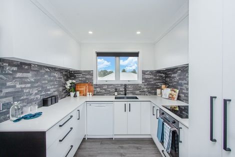 Photo of property in 18 Collie Drive, Pukehangi, Rotorua, 3015