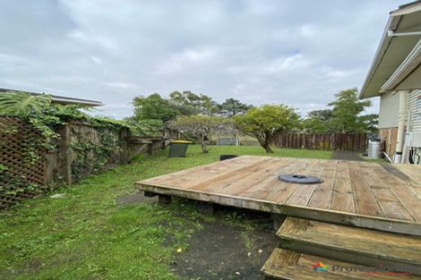 Photo of property in 119 Edgewater Drive, Pakuranga, Auckland, 2010