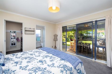 Photo of property in 17 Chamberlain Lane, Rangiora, 7400