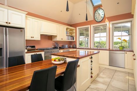 Photo of property in 121 Ferry Road, Martinborough, 5711