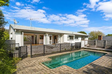 Photo of property in 3 Santa Rosa Terrace, Forrest Hill, Auckland, 0620