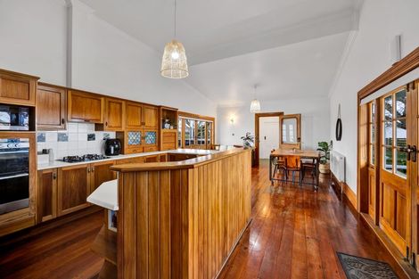 Photo of property in 76 Turuturu Road, Hawera, 4674