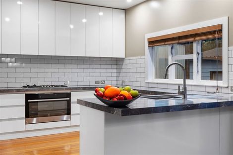 Photo of property in 19 Condell Avenue, Papanui, Christchurch, 8053