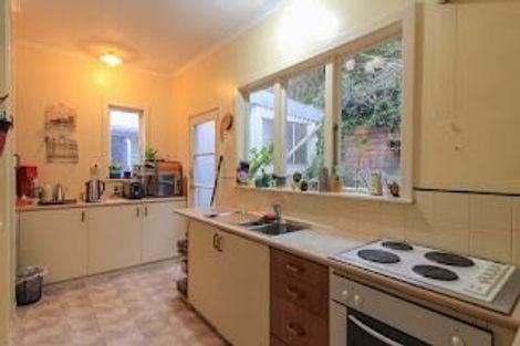 Photo of property in 36 Tavistock Road, Melrose, Wellington, 6023