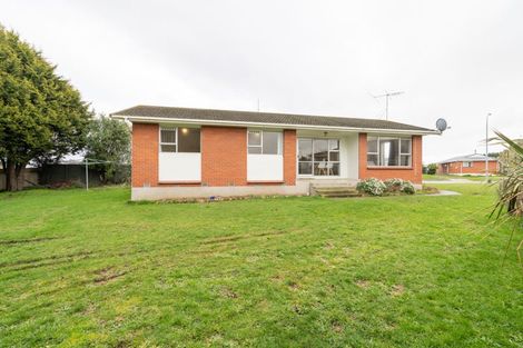 Photo of property in 14 Argyle Street, Kew, Invercargill, 9812