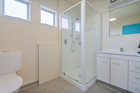 Photo of property in 92 Ocean Beach Road, Tairua, 3508