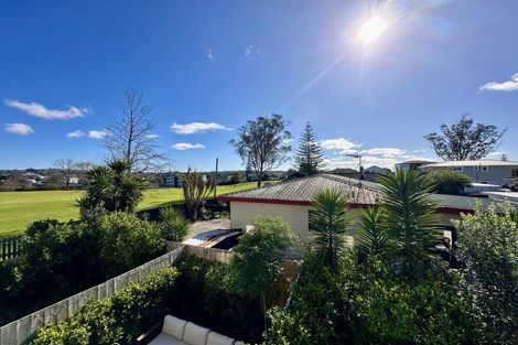Photo of property in 5/644 Te Atatu Road, Te Atatu Peninsula, Auckland, 0610