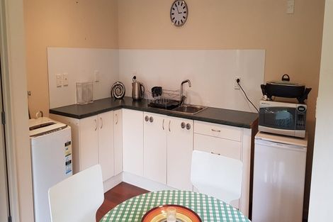 Photo of property in 9 Landvale Court, Browns Bay, Auckland, 0630