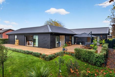 Photo of property in 122c Monument Road, Clevedon, 2582