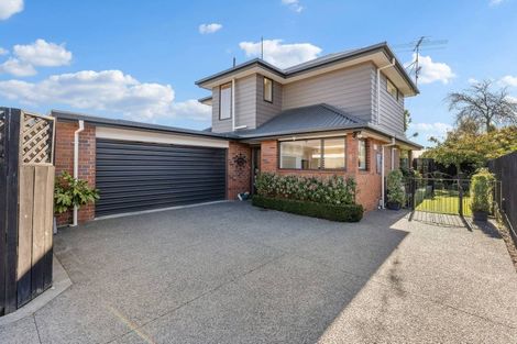 Photo of property in 8a Freyberg Avenue, Riccarton, Christchurch, 8011