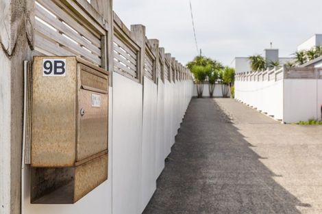 Photo of property in 9b Chilman Street, Strandon, New Plymouth, 4312