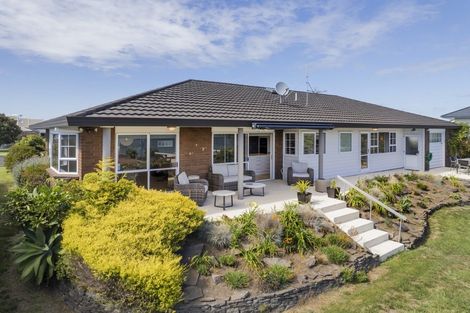 Photo of property in 106 Hamurana Road, Omokoroa, 3114