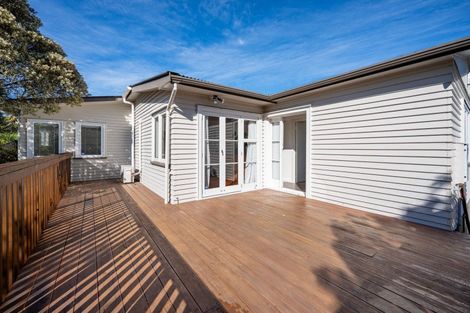 Photo of property in 1/31 Lavelle Road, Henderson, Auckland, 0612