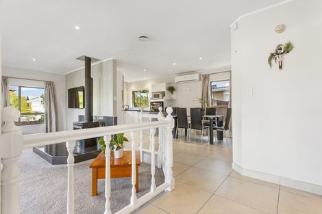 Photo of property in 10 Tanoa Place, Glendene, Auckland, 0602