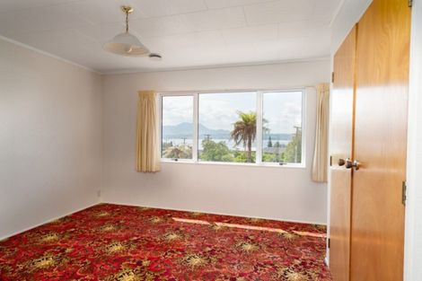 Photo of property in 16 Wakeman Road, Acacia Bay, Taupo, 3330