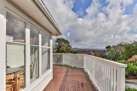 Photo of property in 257 Titirangi Road, Titirangi, Auckland, 0604