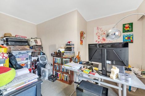 Photo of property in 1/39 Hedge Row, Sunnyhills, Auckland, 2010
