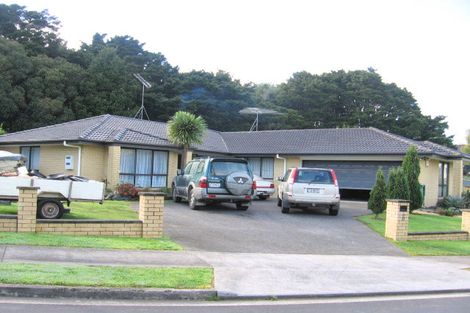 Photo of property in 3 Piper Place, Goodwood Heights, Auckland, 2105