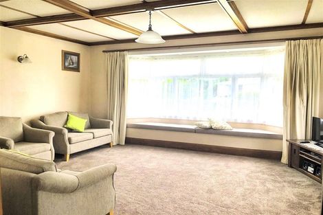 Photo of property in 61 Barraud Street, Dannevirke, 4930