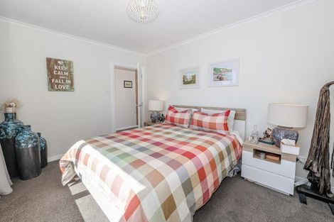 Photo of property in 5 Church Hill Road, Green Island, Dunedin, 9018