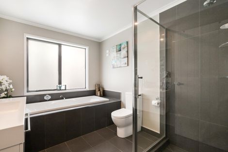 Photo of property in 2 Mirabell Place, Patumahoe, Pukekohe, 2679