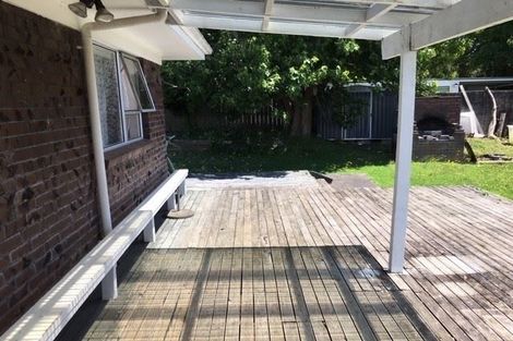 Photo of property in 5 Talavera Place, Te Atatu South, Auckland, 0602