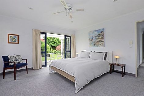 Photo of property in 3 Knightsbridge Place, Taradale, Napier, 4112
