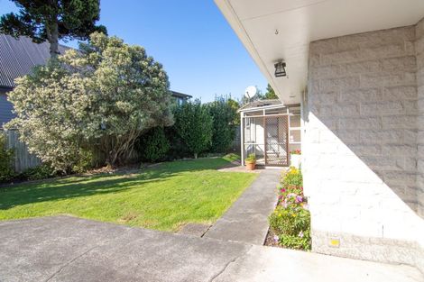 Photo of property in 3a Huata Place, West End, Palmerston North, 4412