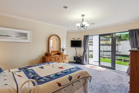 Photo of property in 1 Quadrant Heights, Paraparaumu, 5032