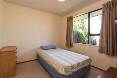 Photo of property in 1/20 Mchaffies Place, Wainoni, Christchurch, 8061