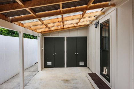 Photo of property in 121/123 High Street, Bulls, 4818