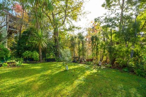 Photo of property in 8 Trelawny Place, Hillcrest, Auckland, 0627