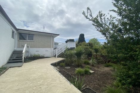 Photo of property in 8 John Downs Drive, Browns Bay, Auckland, 0630