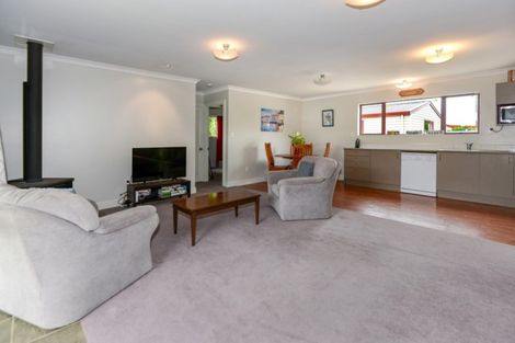 Photo of property in 14 Cross Street, Coalgate, 7673