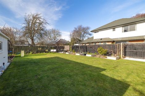 Photo of property in 80 Withells Road, Avonhead, Christchurch, 8042