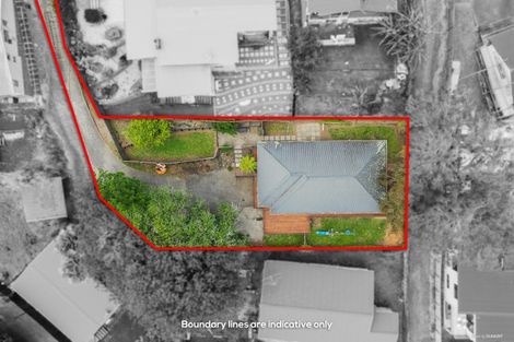 Photo of property in 2/27 Hillcrest Road, Papatoetoe, Auckland, 2025