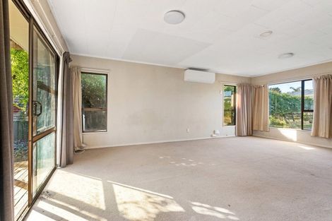 Photo of property in 2/9 Edmund Hillary Avenue, Papakura, 2110