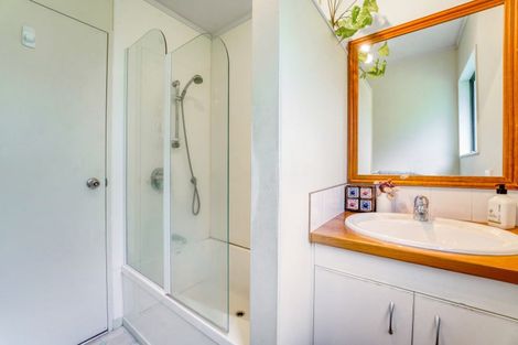 Photo of property in 12a Delshaw Avenue, Stanmore Bay, Whangaparaoa, 0932