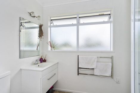 Photo of property in 1 Highfield Crescent, Brookfield, Tauranga, 3110