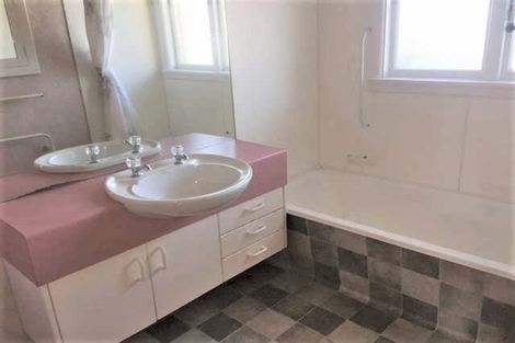 Photo of property in 4/69 Abberley Crescent, St Albans, Christchurch, 8014