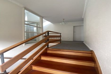 Photo of property in 56 Dowse Drive, Maungaraki, Lower Hutt, 5010